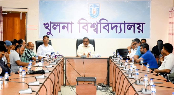 খুবিতে অ্যাওয়ার্ডপ্রাপ্ত শিক্ষকদের সঙ্গে উপাচার্যের মতবিনিময়